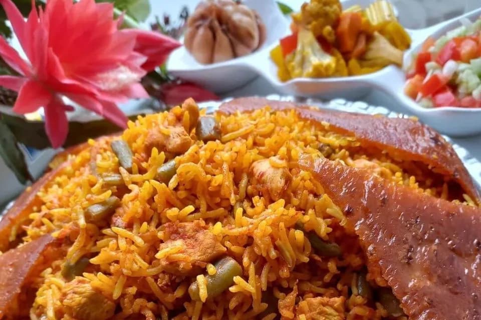 لوبیا پلو خانوادگی برای برنامه غذایی هفتگی